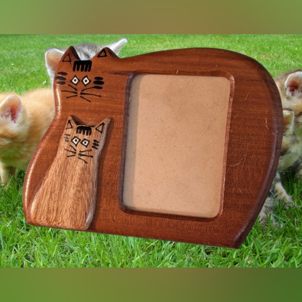 Vintage Wooden Cat Picture Frame